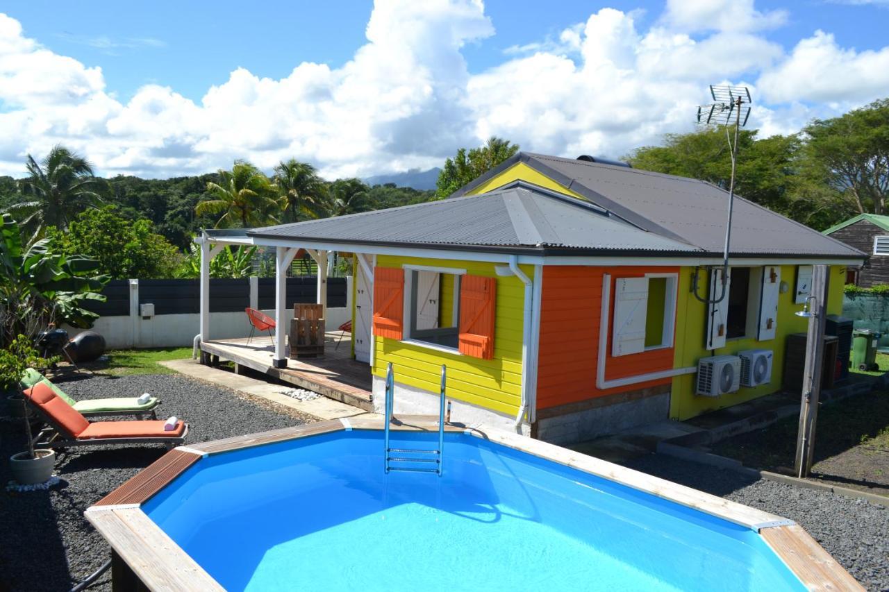 Mini-Villa Entre Montagne Et Mer Goyave Exteriör bild